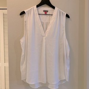 Vince Camuto Women’s NWT White Sleeveless Top. Size XL